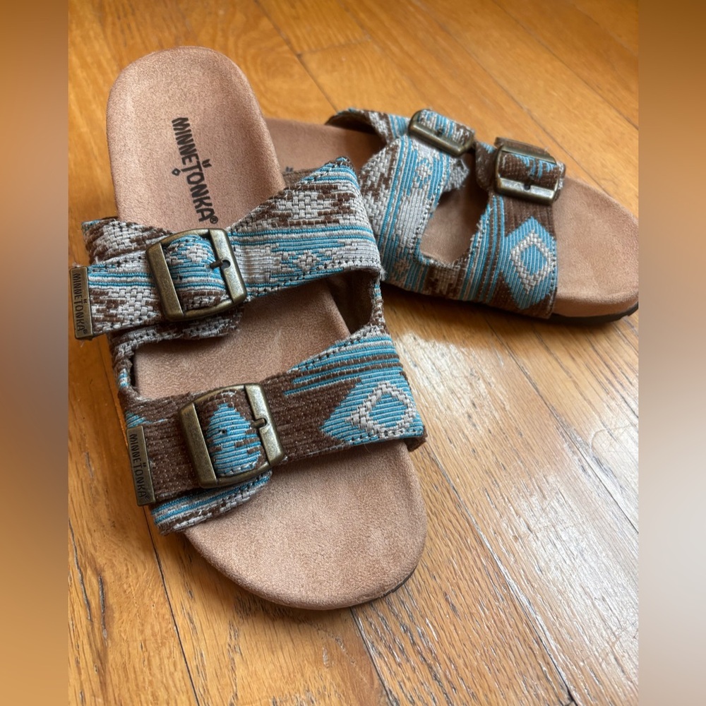 Minnetonka Contour Sandals - Picture 6 of 6